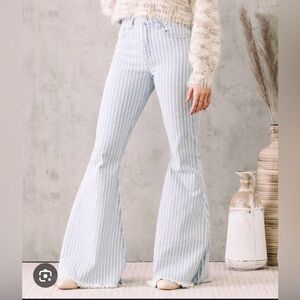 Kancan Ultra High Rise Super Flared Jeans size 26